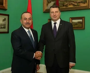 Letonyada açıkladı! Bakan Çavuşoğlundan S-400 ve F-35 açıklaması