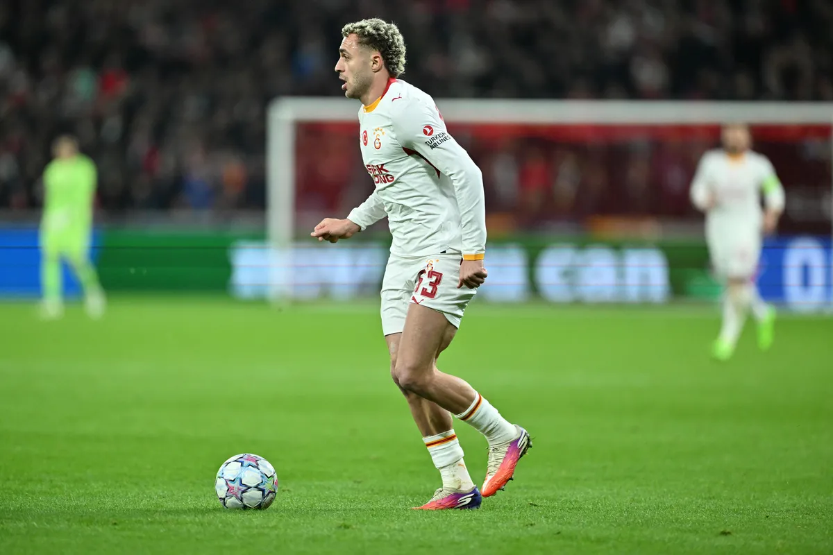 galatasarayda-baris-alper-yilmaz-soku-derbi-oncesi-sakatlik-endisesi-1792745131742.jpg Galatasaray'da Barış Alper Yılmaz şoku! Derbi öncesi flaş gelişme-3