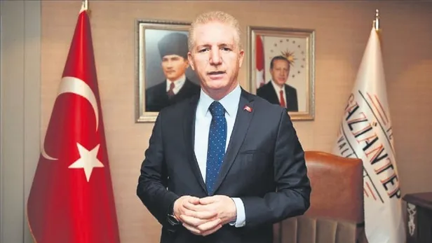 Dışişleri Bakanı Hakan Fidan'ı Batı medyası manşete taşıdı!-7