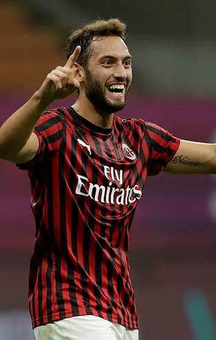 Milan'da Hakan Çalhanoğlu kararı