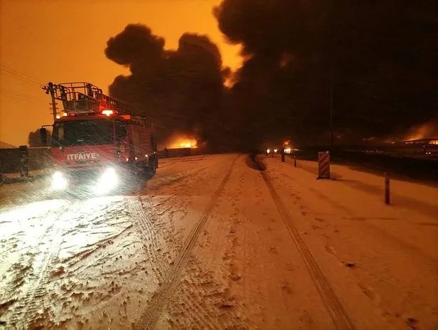 petrol-boru-hattinda-patlama-kahramanmaras-gaziantep-kara-yolu-ulasima-kapandi-1642530029091.jpeg Petrol boru hattında patlama! Kahramanmaraş-Gaziantep kara yolu ulaşıma kapandı-3