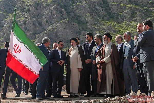 İran'da yas var: Kare kare İbrahim Reisi'nin cenaze töreni - 2