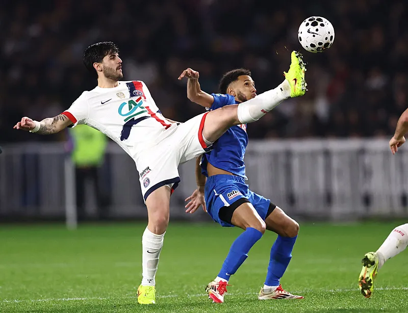 Fenerbahçe'den Galatasaray ve Beşiktaş'a sürpriz transfer çalımı! - 18