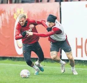 kadikoyde-dev-kapisma-fenerbahce-ile-trabzonspor-kozlarini-paylasacak-1684367685282.jpeg Kadıköy’de dev kapışma: Fenerbahçe ile Trabzonspor kozlarını paylaşacak!-16