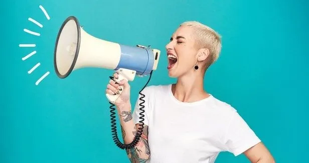 estetik-operasyonlarinda-sira-sese-geldi-unlulere-benzemek-isteyenler-15-bin-ile-25-bin-lirayi-gozden-cikardi-1675034853999.jpeg Estetik operasyonlarında sıra sese geldi! Ünlülere benzemek isteyenler 15 bin ile 25 bin lirayı gözden çıkardı-2