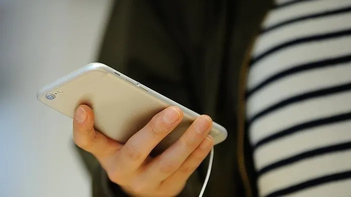 Öğrencilere müjde! Resmi Gazete'de yayımlandı: Vergisiz telefon ve bilgisayar için başvuru şartları belli oldu-3