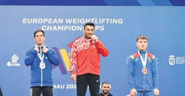 Milli halterci Algül’den altın madalya!