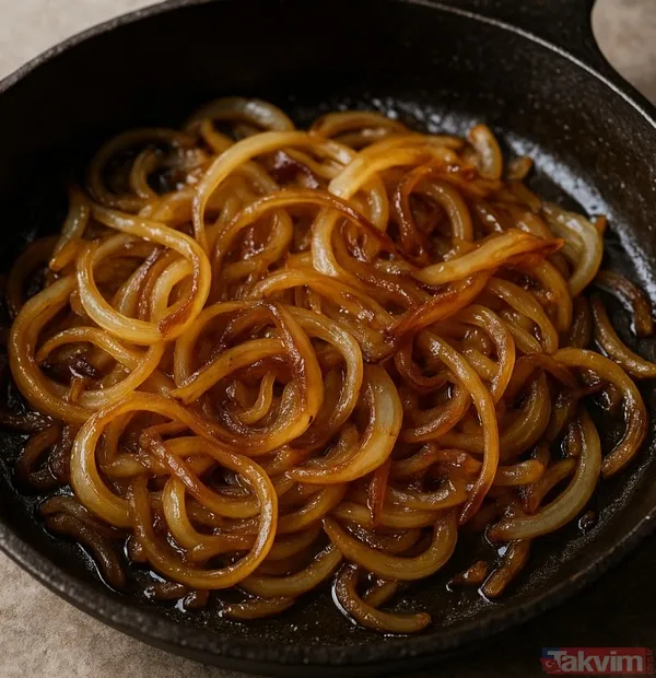 Soğanları Yanlış Pişiriyor Olabilirsiniz! Bilim İnsanları İki Kat Daha Hızlı Karamelize Etmenin Yolunu Açıkladı - 1