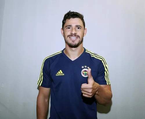 Fenerbahçe Giuliano transferini resmen açıkladı-1