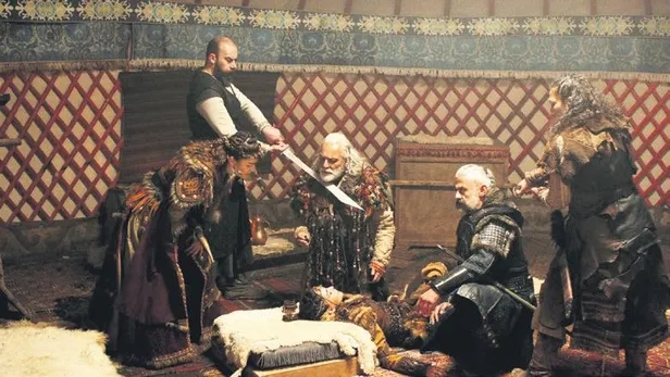 destanda-bu-aksam-yine-nefesler-tutulacak-akkiz-olumun-pencesinde-1644260824904.jpeg ‘Destan’da bu akşam yine nefesler tutulacak... Akkız, ölümün pençesinde!-3