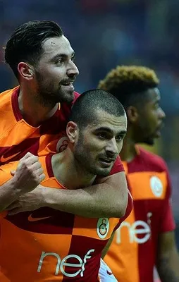 Cimbom üçer üçer