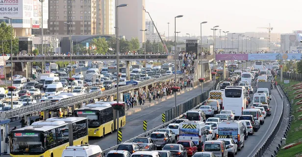 10 KASIM PAZAR OTOBÜSLER BEDAVA MI 2024? Bugün İETT, metro, metrobüs, Marmaray, vapur, tramvay ücretsiz mi?