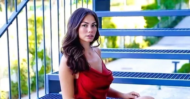 'Hayatımda kimse yok' demişti ama... Felekten gece çalan Demet Özdemir o kişiyle yakalanınca fena panikledi