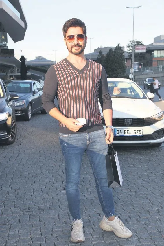 formda-haliyle-dikkat-ceken-ebru-yasarin-sirri-ortaya-cikti-1635026415016.jpeg Formda haliyle dikkat çeken Ebru Yaşar'ın sırrı ortaya çıktı!-9