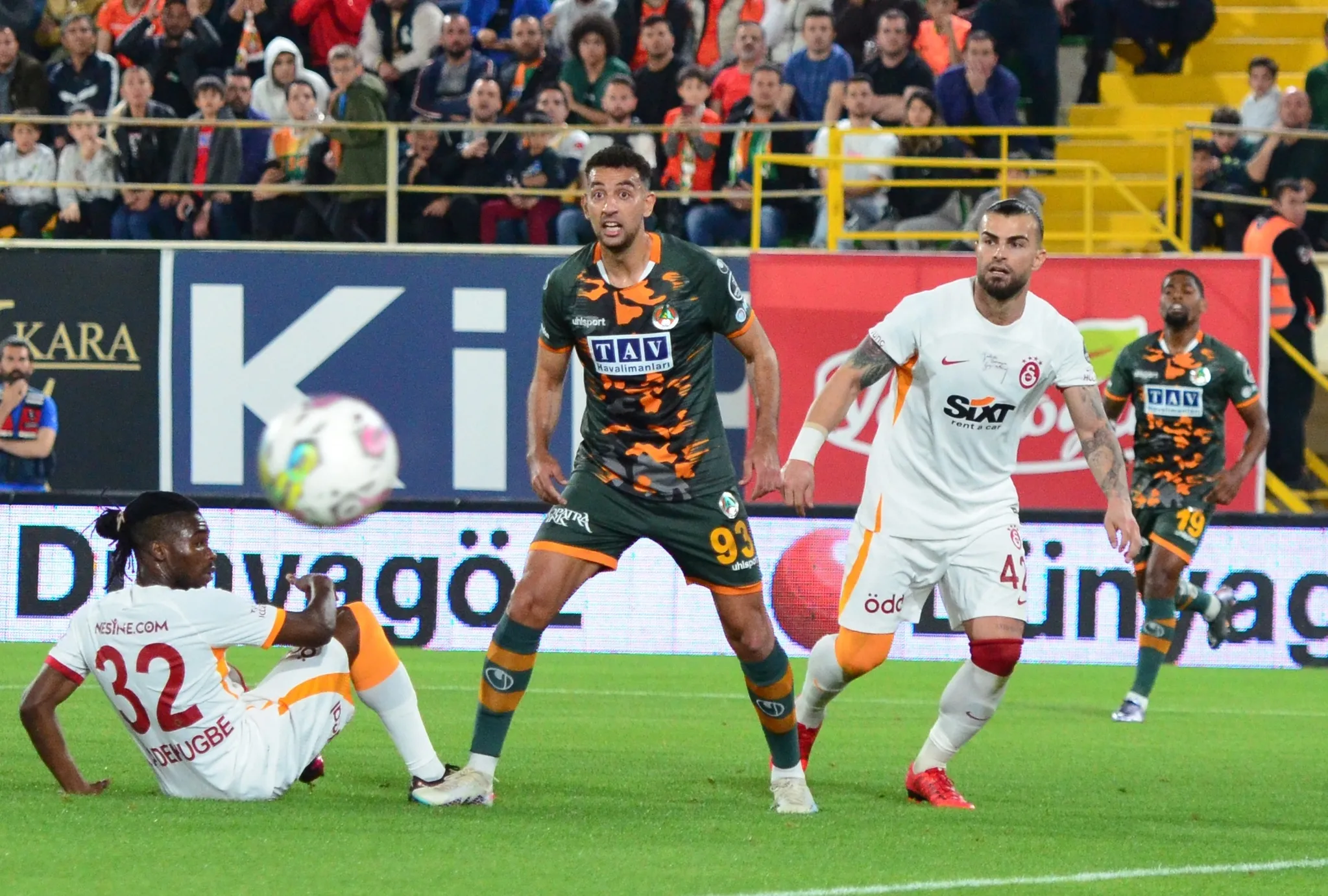 Galatasaray'dan Fenerbahçe'ye asrın transfer çalımı! - 7