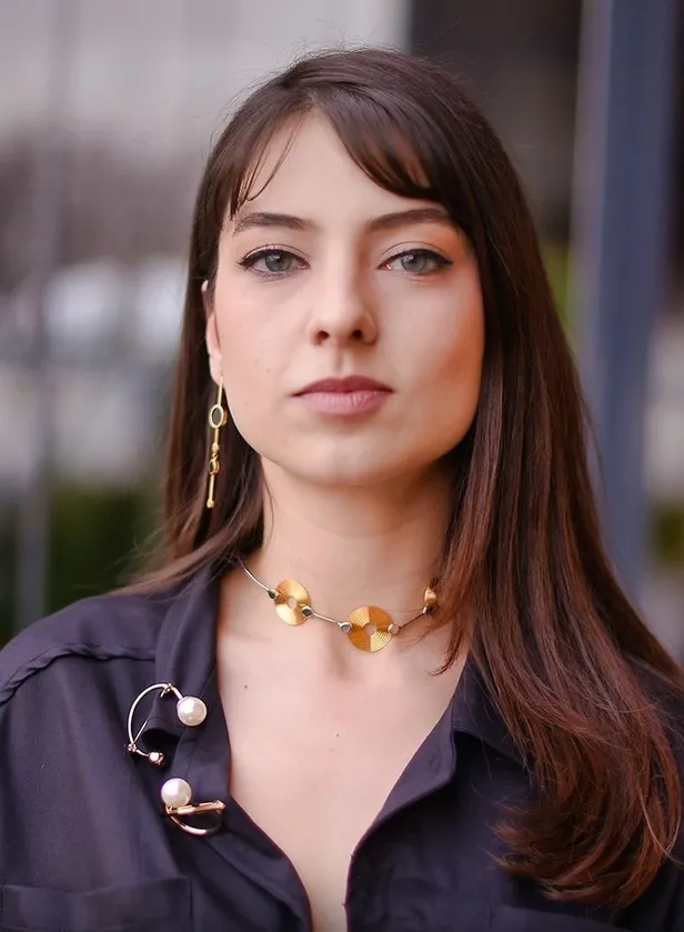 ruya-demirbulut-kimdir-kac-yasinda-cem-yilmazin-yeni-sevgilisi-ruya-demirbulut-nereli-meslegi-ne-oynadigi-dizi-1647611224570.jpg Rüya Demirbulut kimdir, kaç yaşında? Cem Yılmaz'ın yeni sevgilisi Rüya Demirbulut nereli, mesleği ne? Oynadığı diziler...-3