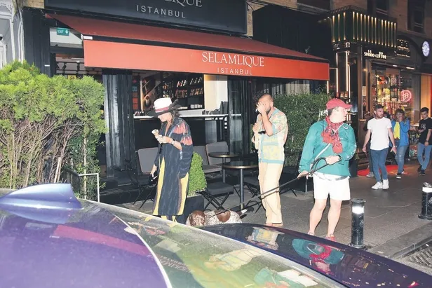 uzun-suredir-ortalikta-gozukmeyen-baris-arduc-ve-gupse-ozay-cifti-bombayi-patlatti-guzel-oyuncu-2-aylik-hamile-1653332602612.jpeg Uzun süredir ortalıkta gözükmeyen Barış Arduç ve Gupse Özay çifti bombayı patlattı! Güzel oyuncu 2 aylık hamile-3