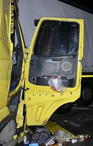 Samsun'un Bafra ilçesinde feci kaza! 3 TIR çarpıştı, 1 yaralı