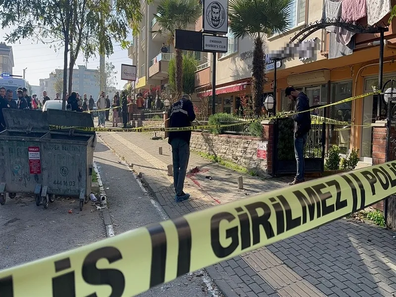 borek-almaya-gittigi-isletmede-eski-erkek-arkadasi-tarafindan-oldurdu-1763197992530.jpeg Bursa’da eski sevgili dehşet saçtı: Önce eski sevgilisini sonra kendisini öldürdü-4