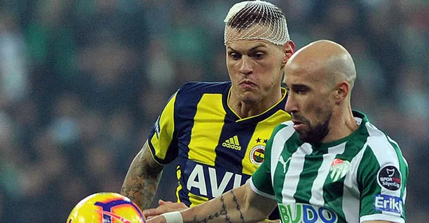 Bursasporlu Latovlevici'nin olay fotoğrafı! Bacağı...