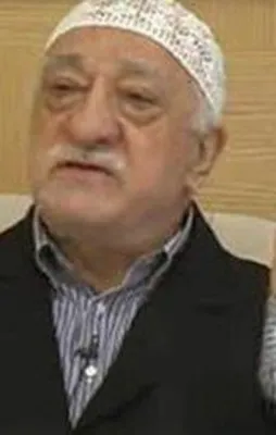 Almanya FETÖ'cüleri resmen korumaya aldı!