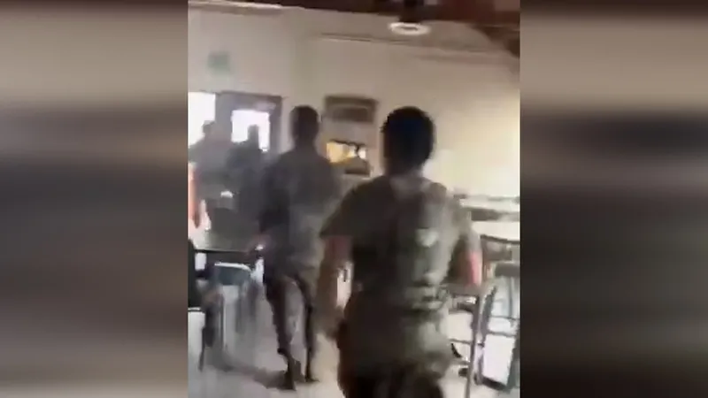 ABD ordusu duyurdu: Fort Stewart askeri tesisinde silahlı saldırgan alarmı! 5 asker yaralandı (Takvim.com.tr / Ekran görüntüsü)