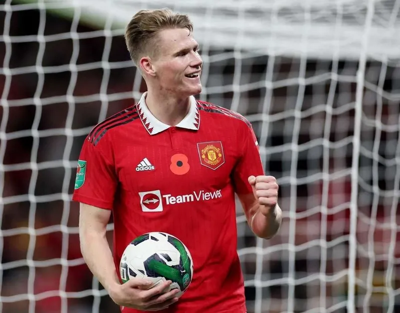 fenerbahcede-dev-transfer-icin-duello-jose-mourinho-yildiz-isim-icin-devreye-girdi-1723825806361.jpeg Scott McTominay