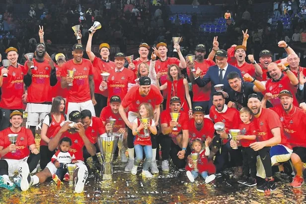Anadolu Efes Euroleague ikincisi oldu-3