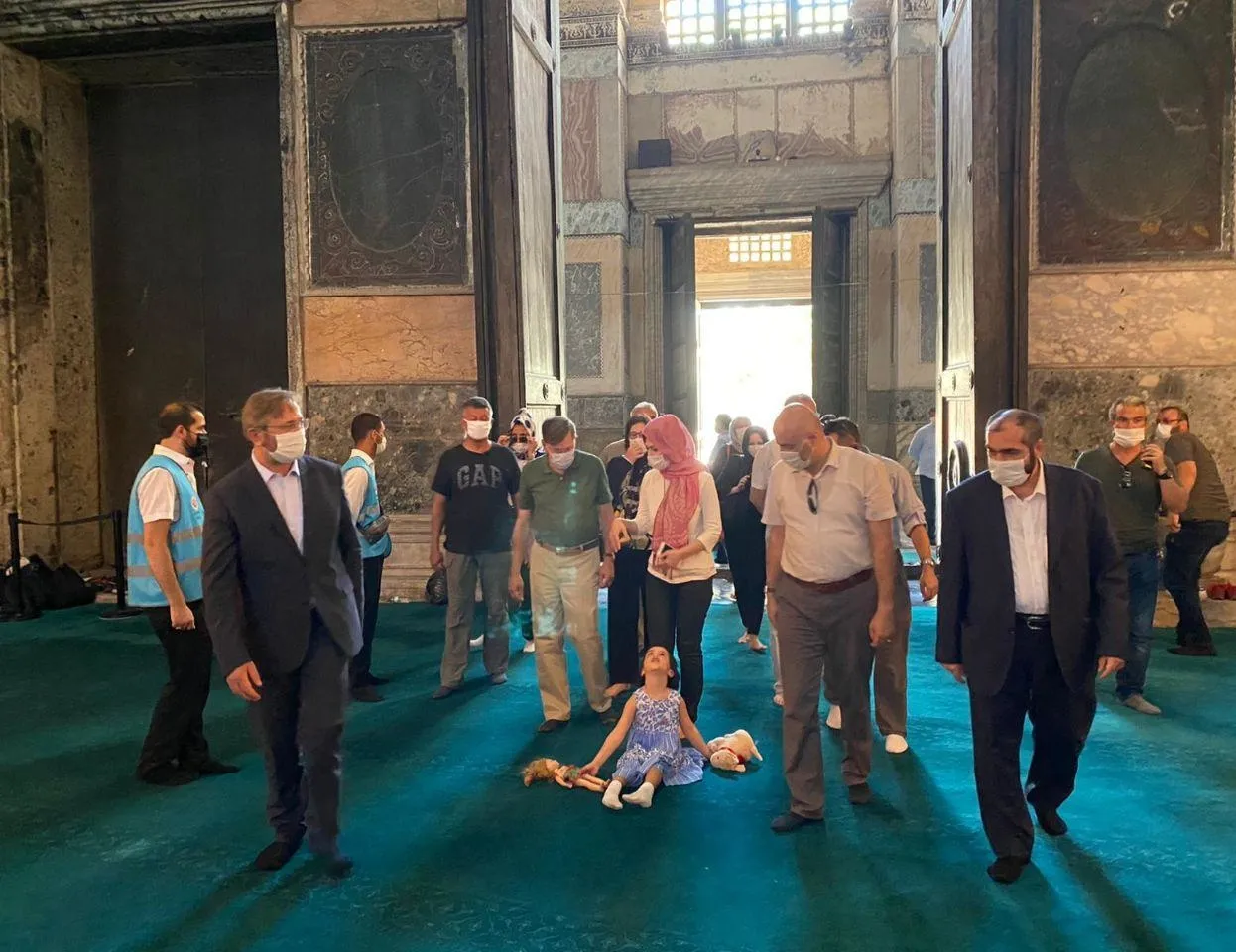 Ayasofya’ya önemli ziyaret