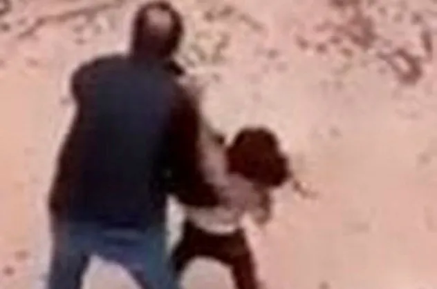 SON DAKİKA! Gaziantep'teki pitbull dehşetinde yeni görüntüler! Asiye o köpeklerle böyle oynamış