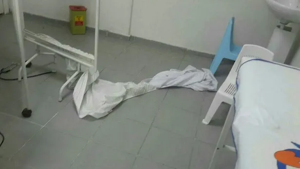 manisada-aile-sagligi-merkezinde-doktora-yumruklu-saldiri-1631046910787.jpeg Manisa'da aile sağlığı merkezinde doktora yumruklu saldırı!-4