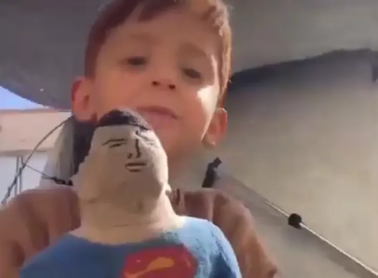 gazzeli-cocuktan-yurek-yakan-haykiris-gercek-kahraman-supermen-degil-biziz-1789847243875.png Gazzeli çocuktan yürek yakan haykırış: Gerçek kahraman Süpermen değil biziz-4