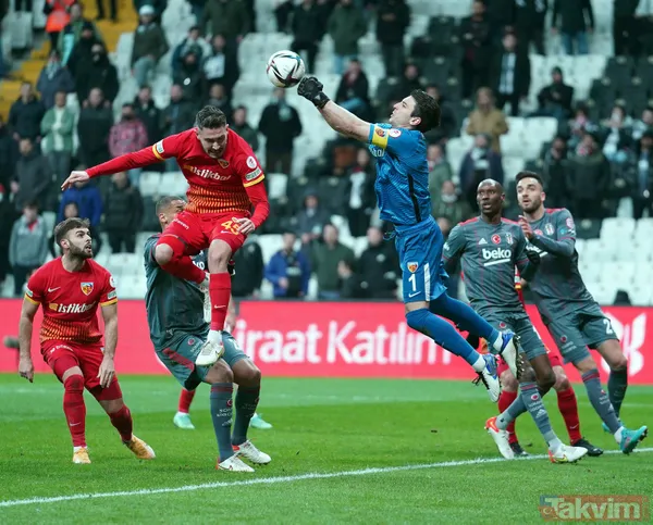 Beşiktaş taraftarını çıldırtan performans! Michy Batshuayi hedef oldu - 17