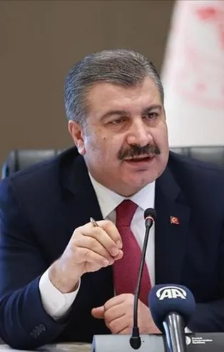 Sağlık Bakanı Fahrettin Koca Cem Yılmaz'ın o önerisine yanıt verdi