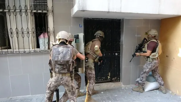 Mersin'de terör örgütü PKK/KCK operasyonu: Gözaltına alınanlar arasında HDP il eş başkanı da var!-6