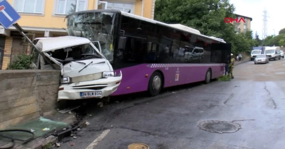 Son dakika: Üsküdar'da trafik kazası: 4 yaralı