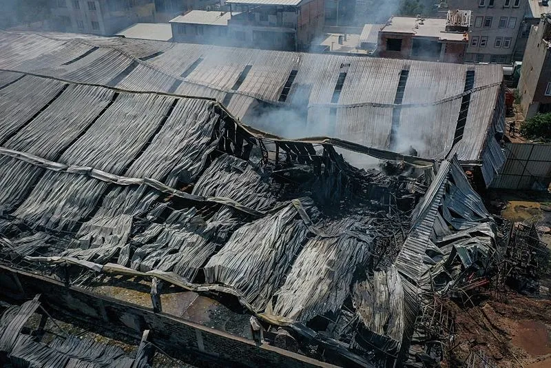 Bursa'daki fabrika yangını söndürüldü!-4