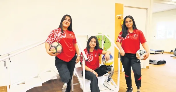 Asrın felaketinde enkaz altından bir bacakla çıkan kızlar Ampute Futbol Milli Takımı'na girdi
