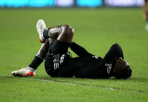 Beşiktaş'ın gol kaçırma makinesi! Michy Batshuayi kaçırdığı gollerle yine taraftarlara saç baş yoldurdu-5