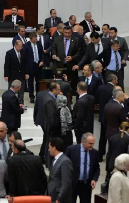Anayasa değişikliğinde 11. madde kabul edildi