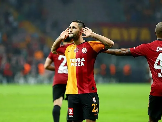 185 milyonluk 5 yıldız 1 Gomis etmedi! Galatasaray 500 bin Euro zam istediği için gönderdiği Gomis'i mumla arıyor - 4