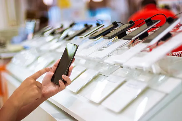 Elinizde bu modellerden biri varsa hemen kaçın kaçın: En çok radyasyon yayan cep telefonları belli oldu!-6