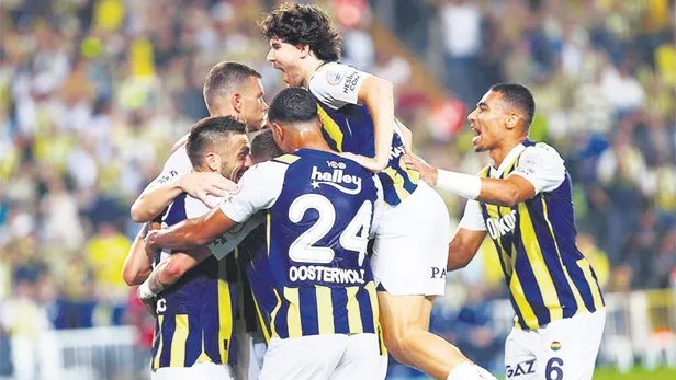 Fenerbahçe Teknik Direktörü İsmail Kartal milli ara öncesinde yönetime rapor sundu-5