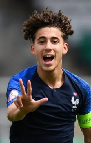 Galatasaray PSG'nin genç yıldızının peşinde! Yeni Zidane Adil Aouchiche yakın takipte