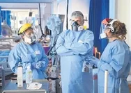 İngiltere’de maskeli üç soyguncu 80 bin adet kişisel koruyucu ekipmanı çaldı