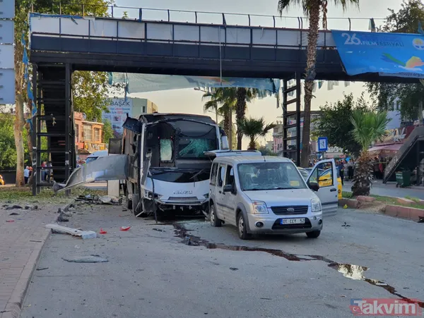 Son dakika: Adana'da polis aracının geçişi sırasında patlama! Çok sayıda ambulans sevk edildi - 14