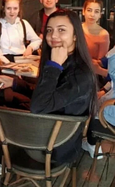 17-yasindaki-gamze-acar-otelin-besinci-katindan-duserek-hayatini-kaybetti-1604324940612.jpg İkinci Şule Çet vakası! 17 yaşındaki Gamze Açar otelin beşinci katından düşerek hayatını kaybetti-5