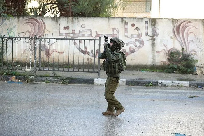 İşgalci İsrail güçleri, Batı Şeria'da İHA ile düzenlediği saldırıda 3 Filistinliyi öldürdü-1