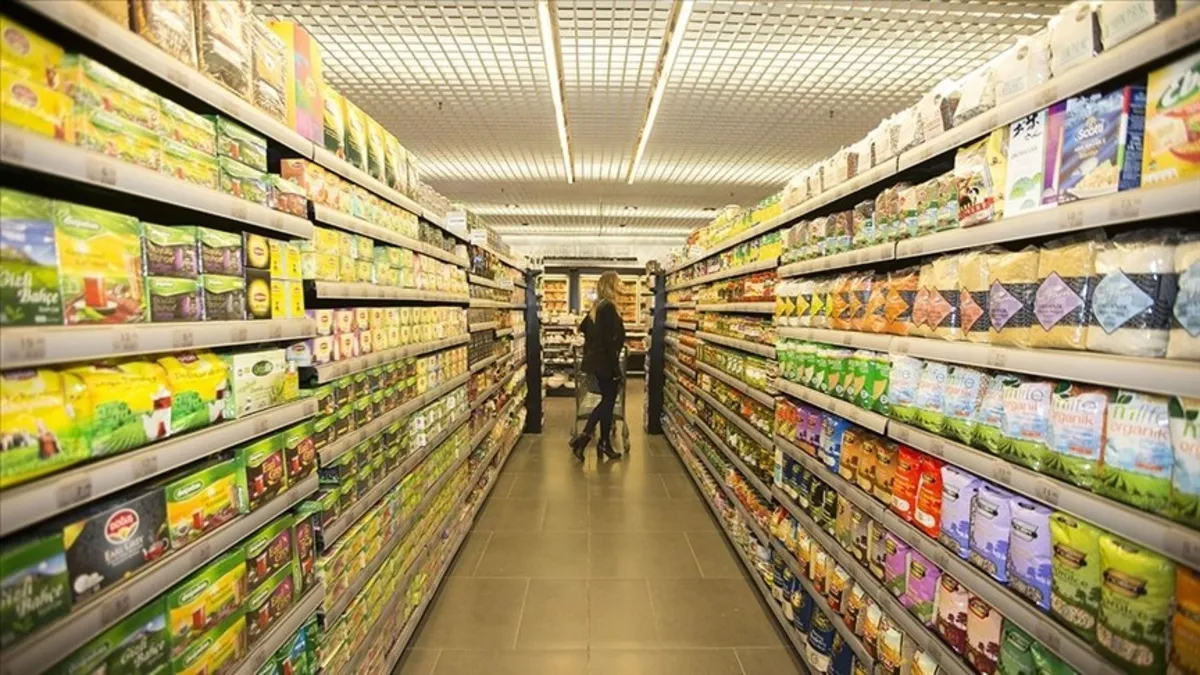 Ticaret Bakanlığı'ndan zincir marketlere yeni düzenleme: Rafların yüzde 20'si yerli ürüne yüzde 1'i kadın kooperatiflerine ayrılacak