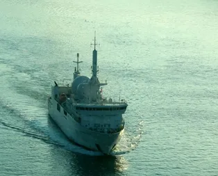 Fransa ve ABD askeri gemileri Boğazdan geçti! E-posta ve cep telefonu konuşmalarını izleyebiliyor